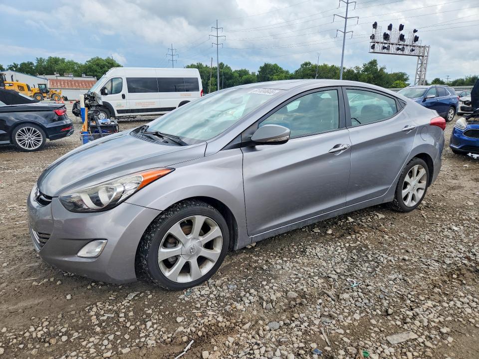 61124646 :رقم المزاد ، KMHDH4AE7DU635352 vin ، 2013 Hyundai Elantra مزاد بيع