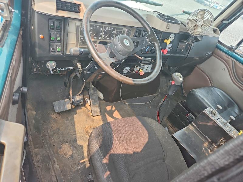 Продажа на аукционе авто 2004 Hme Heavy Duty Trucks, vin: 44KVT64824WZ20323, номер лота: 61575366