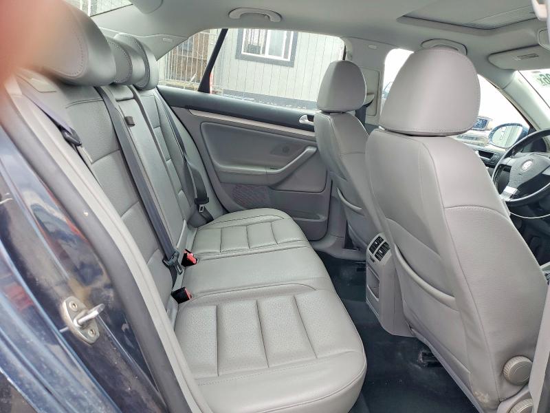 Продажа на аукционе авто 2008 Volkswagen Jetta, vin: 3VWRZ71K58M165781, номер лота: 62342996