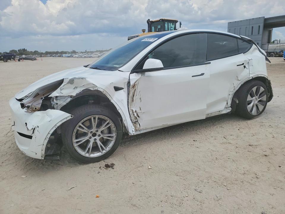 2023 Tesla Model Y მანქანა იყიდება აუქციონზე, vin: 7SAYGDEE0PF629895, აუქციონის ნომერი: 62929176