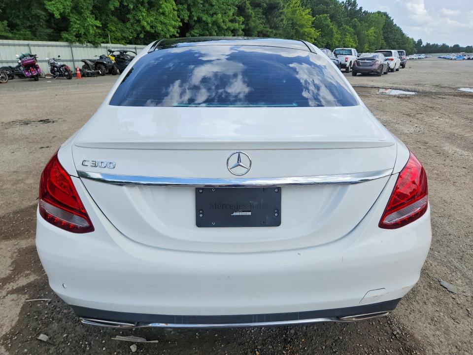 61430616 :رقم المزاد ، 55SWF4JBXJU260794 vin ، 2018 Mercedes-benz C مزاد بيع