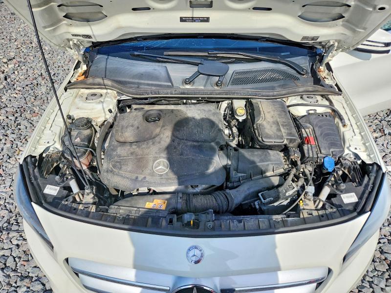 60684876 :رقم المزاد ، WDCTG4GB5HJ358296 vin ، 2017 Mercedes-benz Gla مزاد بيع