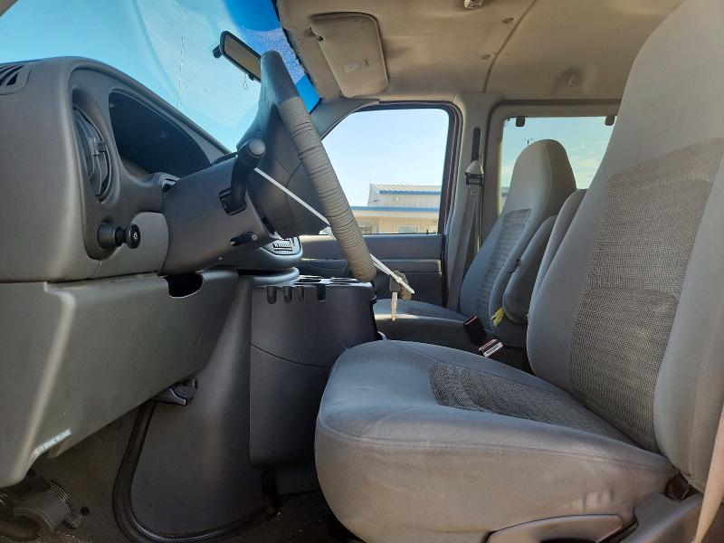 2005 Ford Econoline მანქანა იყიდება აუქციონზე, vin: 1FBNE31LX5HB12979, აუქციონის ნომერი: 59388056