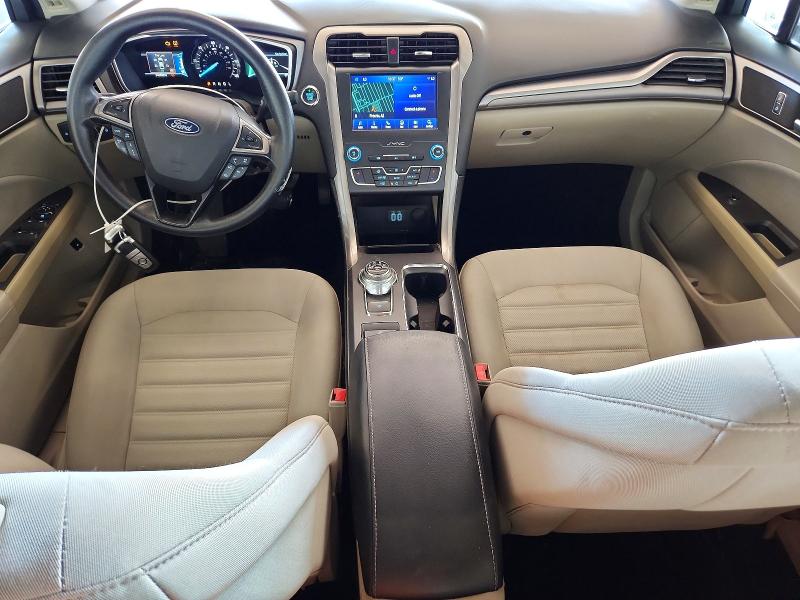 63377026 :رقم المزاد ، 3FA6P0LU3KR221993 vin ، 2019 Ford Fusion مزاد بيع