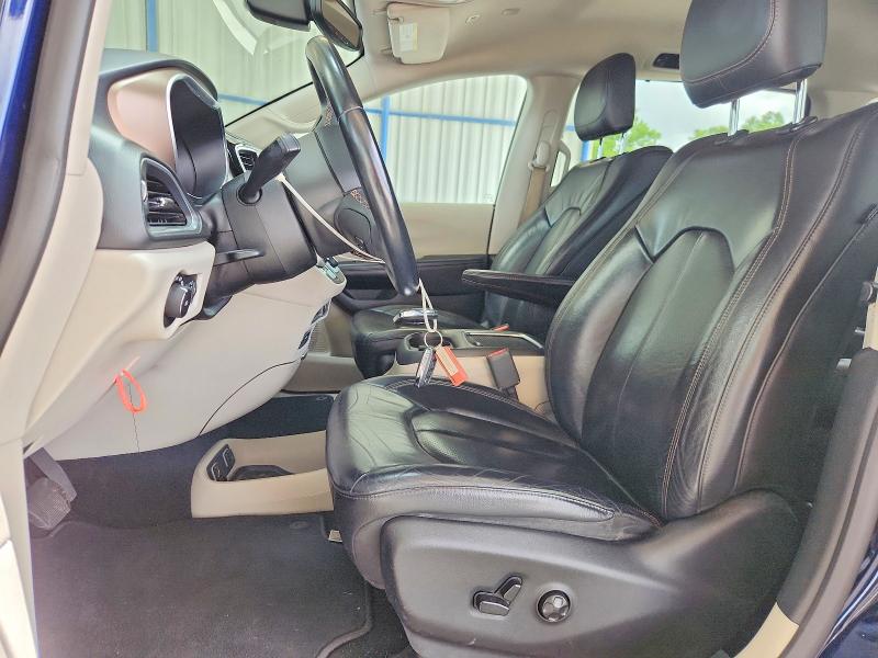 62423926 :رقم المزاد ، 2C4RC1EG1JR193583 vin ، 2018 Chrysler Pacifica مزاد بيع