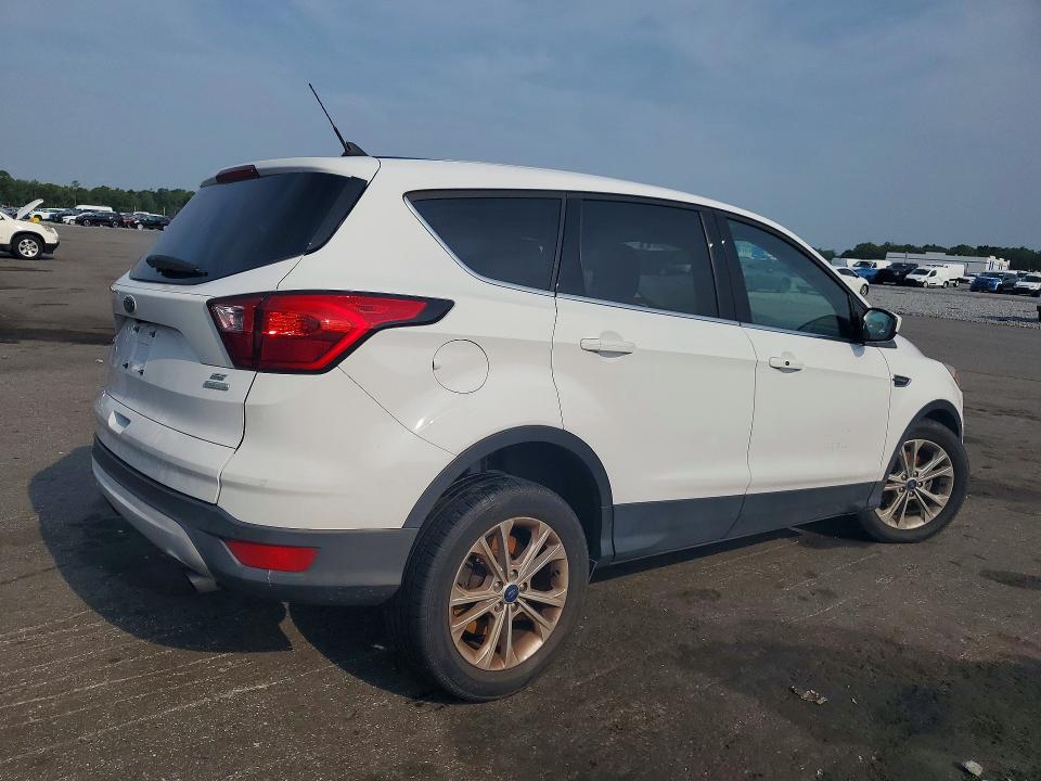 Aukcja sprzedaży 2019 Ford Escape, vin: 1FMCU0GD4KUB65602, numer aukcji: 63330296