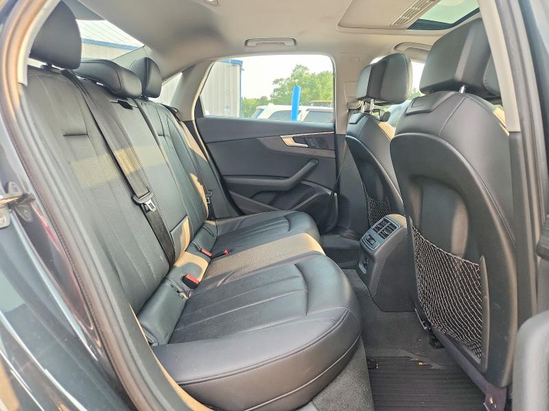 62795056 :رقم المزاد ، WAUDNAF42HN051983 vin ، 2017 Audi A4 مزاد بيع