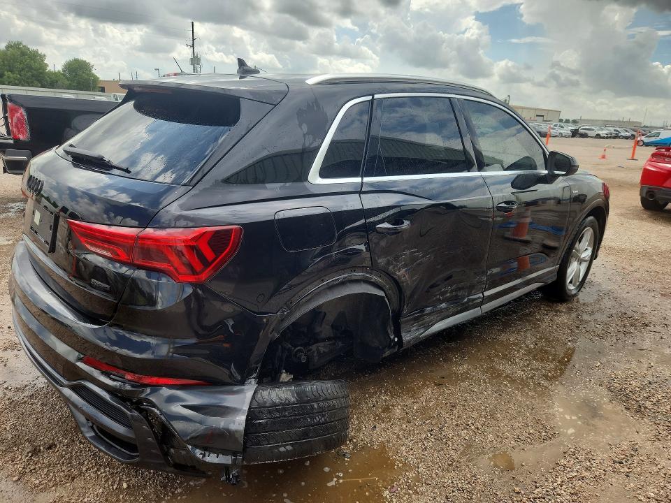 85623085 :رقم المزاد ، WA1DECF3XN1139067 vin ، 2022 Audi Q3 مزاد بيع