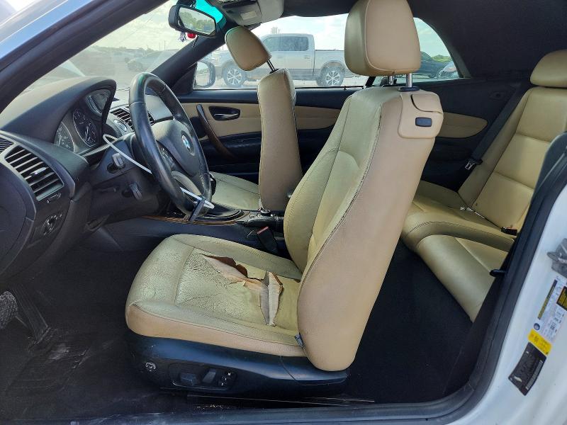 60488706 :رقم المزاد ، WBAUN1C54AVH81819 vin ، 2010 Bmw 128 مزاد بيع