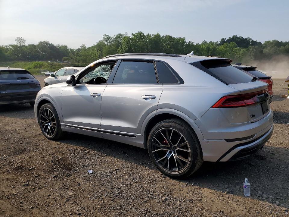 Продажа на аукционе авто 2021 Audi Q8, vin: WA1EVAF11MD015628, номер лота: 60913326
