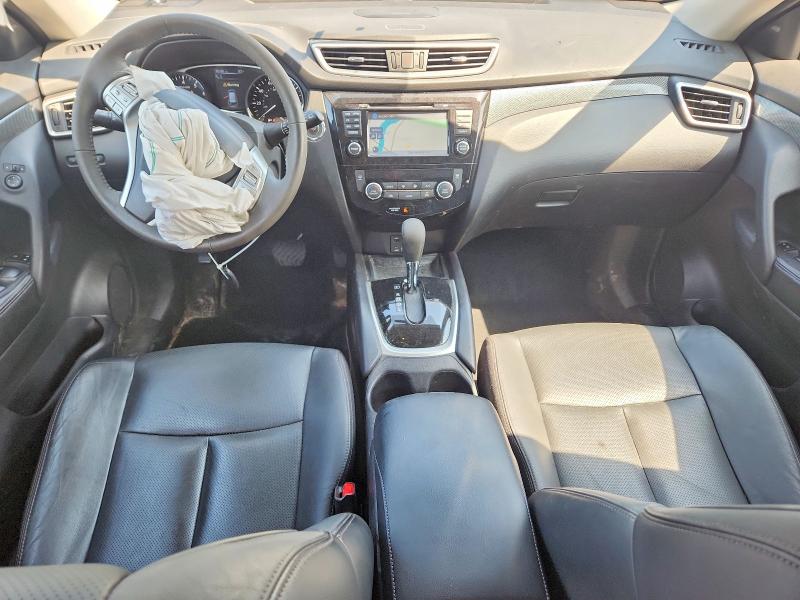 2015 Nissan Rogue მანქანა იყიდება აუქციონზე, vin: 5N1AT2MV3FC779555, აუქციონის ნომერი: 60983256
