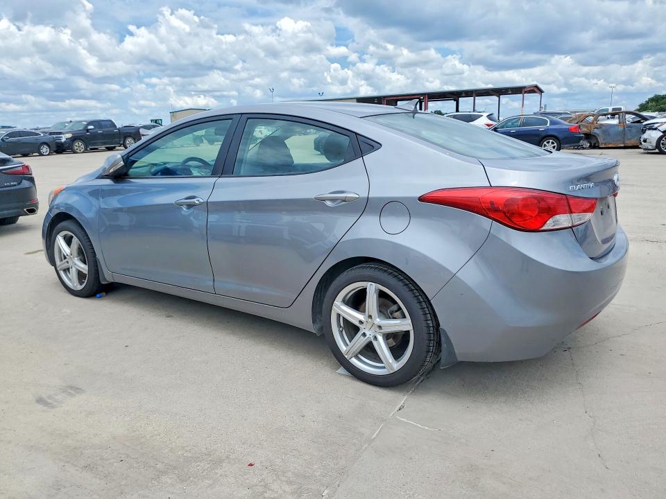 60405476 :رقم المزاد ، KMHDH4AE5DU518899 vin ، 2013 Hyundai Elantra مزاد بيع