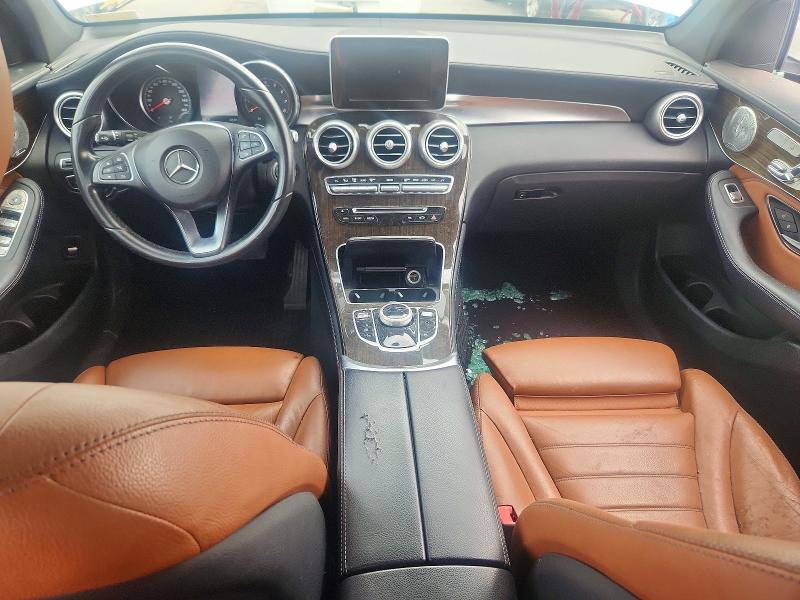 60997026 :رقم المزاد ، WDC0G4JB6HF132895 vin ، 2017 Mercedes-benz Glc مزاد بيع
