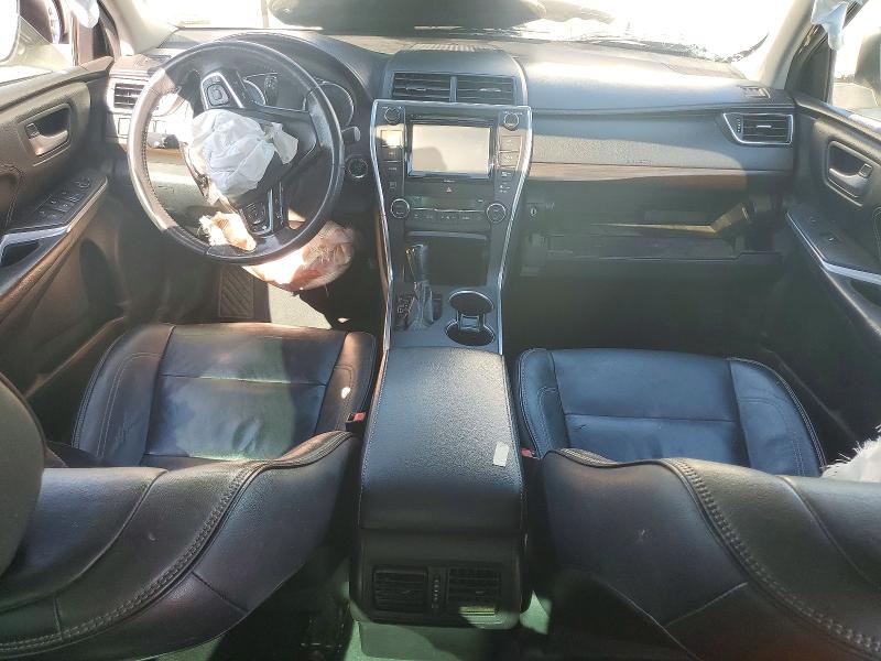 60796456 :رقم المزاد ، 4T1BF1FK0HU640764 vin ، 2017 Toyota Camry مزاد بيع