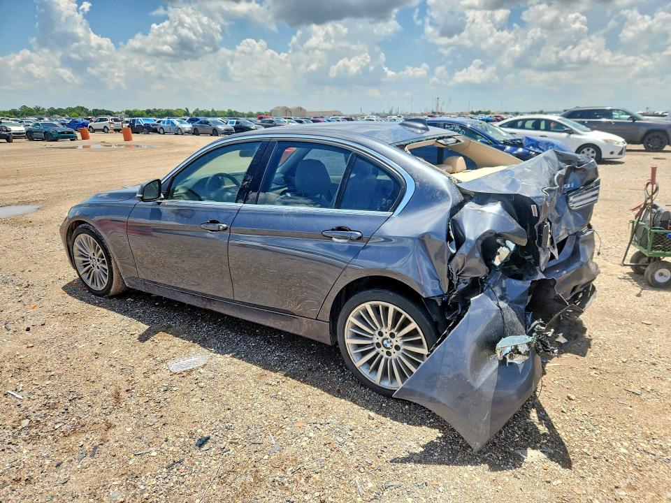 60206506 :رقم المزاد ، WBA3A5C56DF355611 vin ، 2013 Bmw 328 مزاد بيع