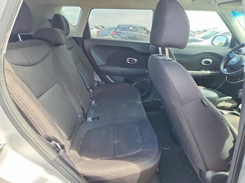 2018 Kia Soul მანქანა იყიდება აუქციონზე, vin: KNDJN2A27J7544330, აუქციონის ნომერი: 61015476