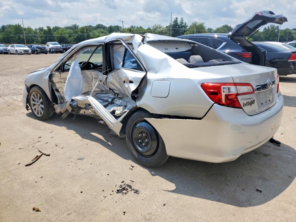 62944306 :رقم المزاد ، 4T4BF1FK6CR216164 vin ، 2012 Toyota Camry مزاد بيع