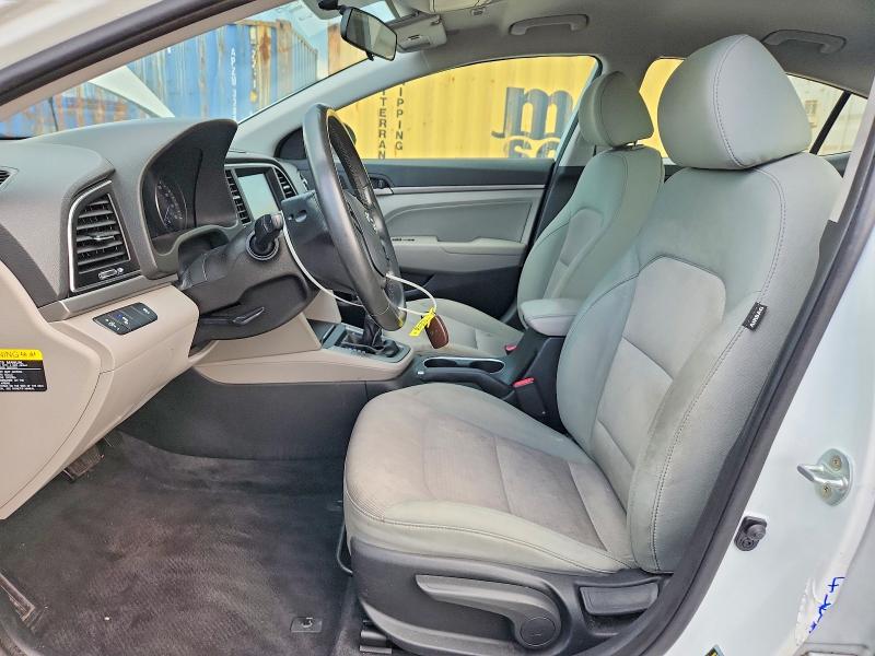 61085516 :رقم المزاد ، 5NPD84LF7HH050250 vin ، 2017 Hyundai Elantra مزاد بيع