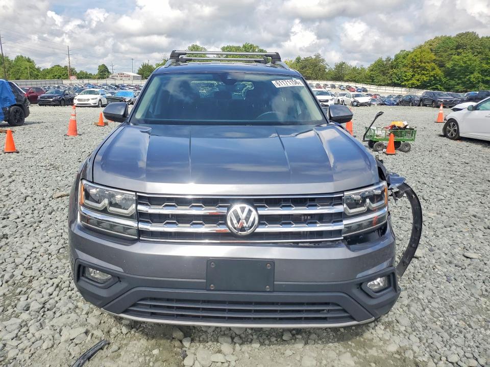 61171156 :رقم المزاد ، 1V2LR2CA5JC535911 vin ، 2018 Volkswagen Atlas مزاد بيع