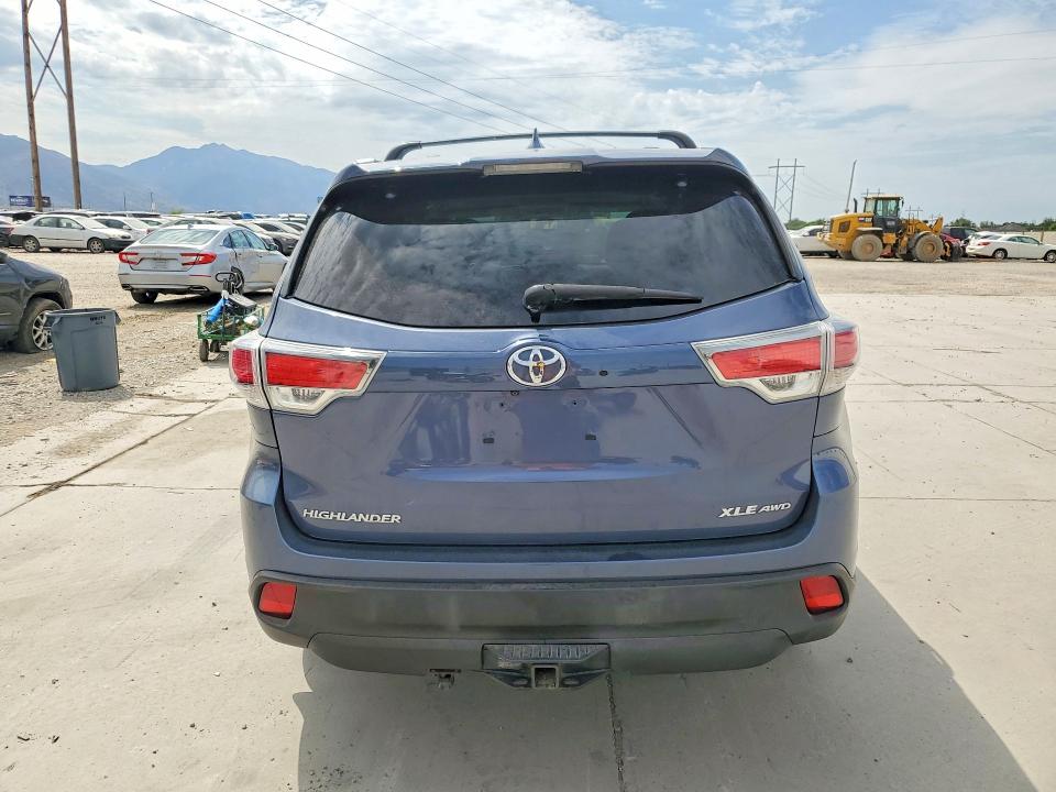 Aukcja sprzedaży 2016 Toyota Highlander, vin: 5TDJKRFH1GS323867, numer aukcji: 61730036