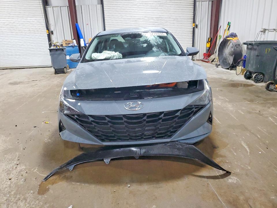 62155556 :رقم المزاد ، KMHLM4AJ5PU039990 vin ، 2023 Hyundai Elantra مزاد بيع