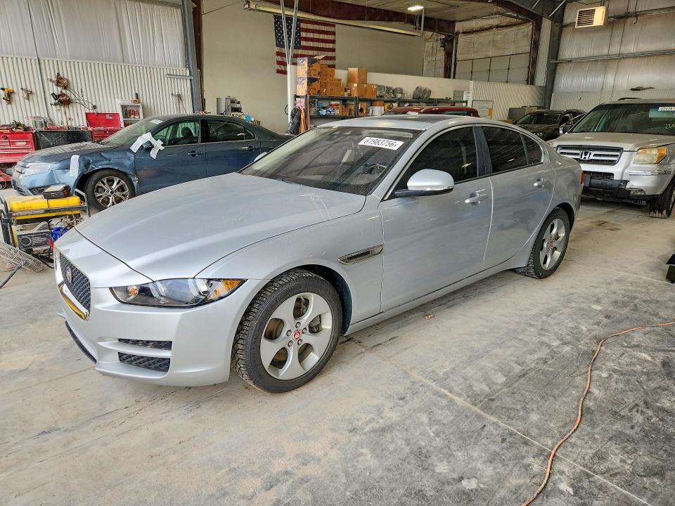Aukcja sprzedaży 2017 Jaguar Xe, vin: SAJAR4BGXHA976208, numer aukcji: 61983756
