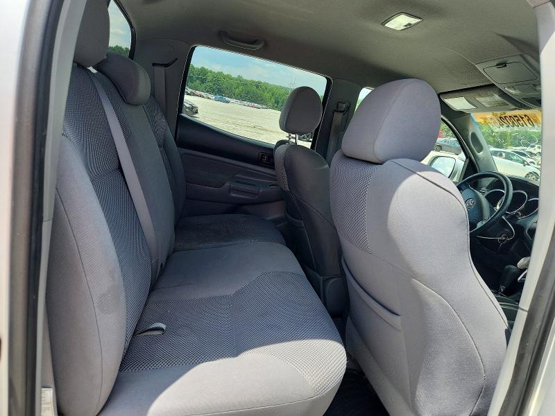 2005 Toyota Tacoma მანქანა იყიდება აუქციონზე, vin: 3TMJU62N05M003232, აუქციონის ნომერი: 61500246