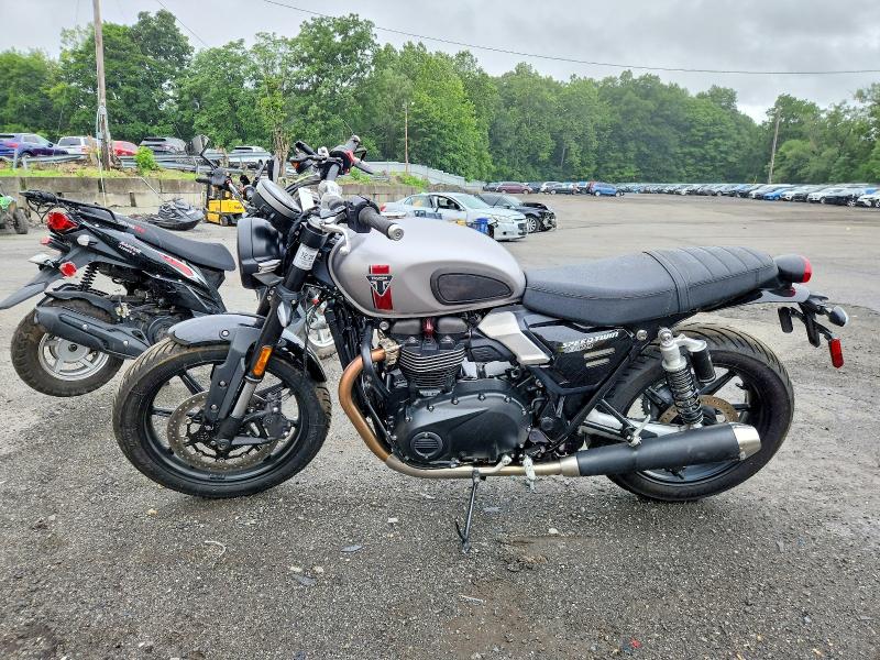 2025 Triumph Motorcycle Speed Twin მანქანა იყიდება აუქციონზე, vin: SMTDP0G28STCE4954, აუქციონის ნომერი: 59858336