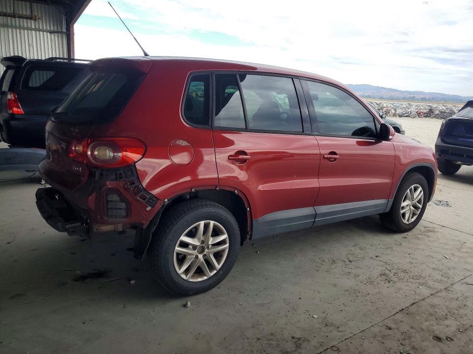 2011 Volkswagen Tiguan მანქანა იყიდება აუქციონზე, vin: WVGAV7AX5BW000436, აუქციონის ნომერი: 61730646