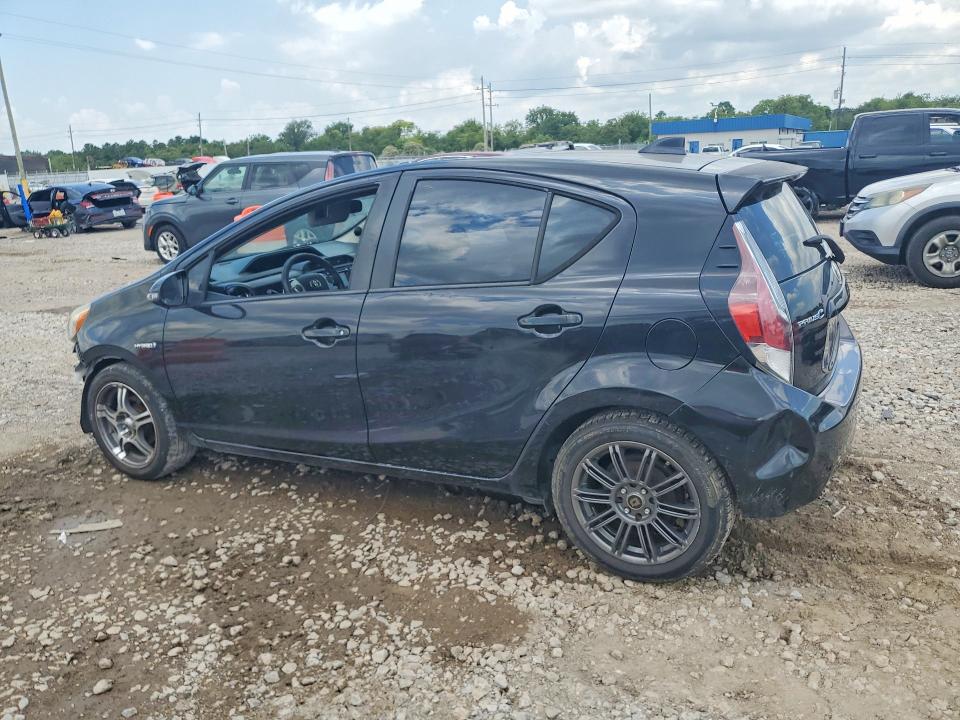 60316206 :رقم المزاد ، JTDKDTB32F1105857 vin ، 2015 Toyota Prius C مزاد بيع