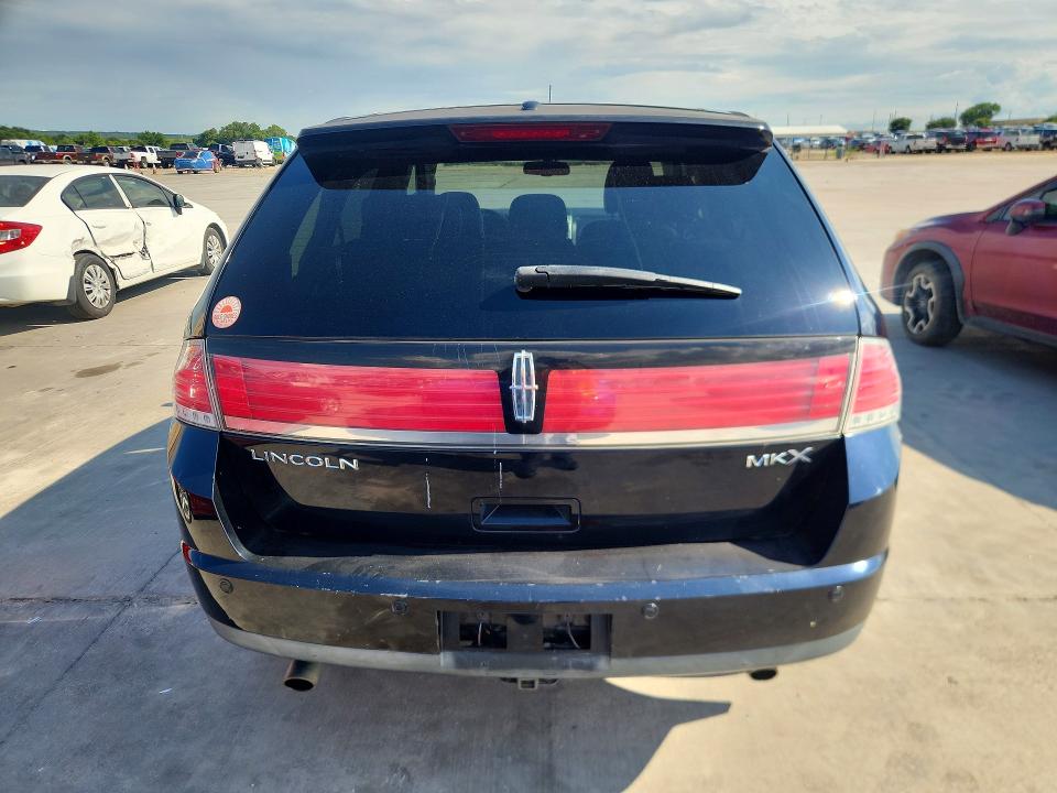 Продажа на аукционе авто 2008 Lincoln Mkx, vin: 2LMDU68CX8BJ23791, номер лота: 61353706