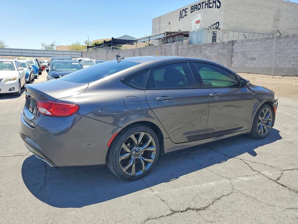 59625606 :رقم المزاد ، 1C3CCCBG2FN530177 vin ، 2015 Chrysler 200 مزاد بيع