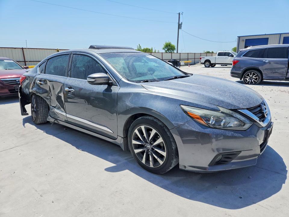 Продаж на аукціоні авто 2017 Nissan Altima, vin: 1N4AL3AP5HC217360, номер лоту: 59918026