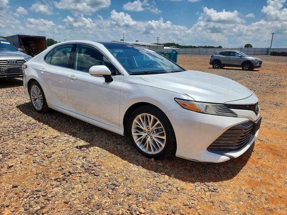 Продаж на аукціоні авто 2019 Toyota Camry, vin: 4T1B11HK3KU758939, номер лоту: 59898066