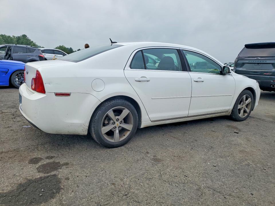 62799236 :رقم المزاد ، 1G1ZC5E1XBF213947 vin ، 2011 Chevrolet Malibu مزاد بيع