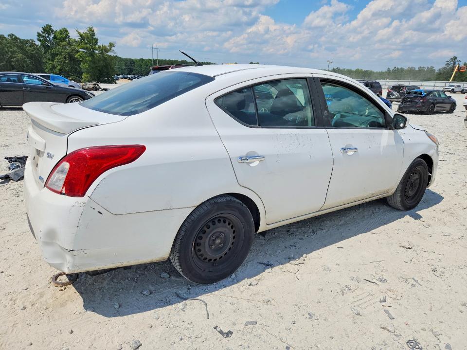 60261746 :رقم المزاد ، 3N1CN7APXGL807791 vin ، 2016 Nissan Versa مزاد بيع