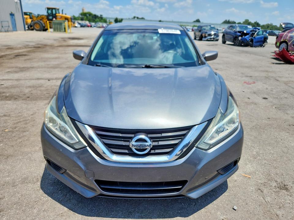 Продажа на аукционе авто 2017 Nissan Altima, vin: 1N4AL3APXHC225843, номер лота: 61903946