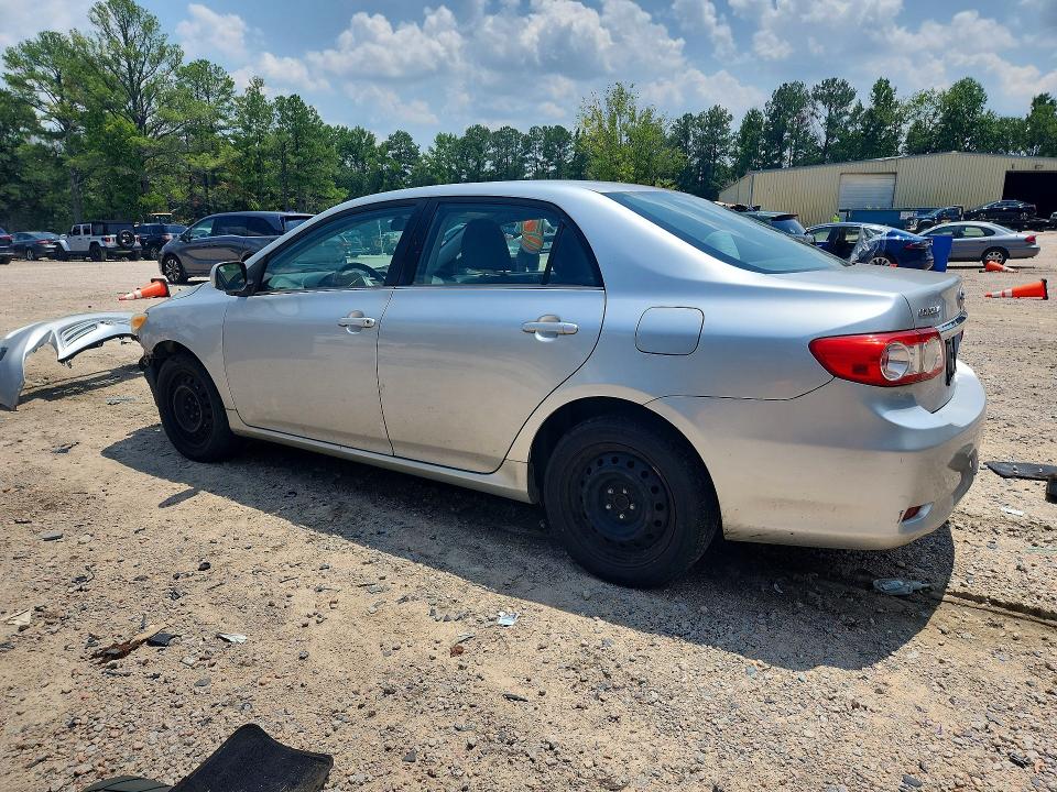 62877316 :رقم المزاد ، 2T1BU4EE2DC972672 vin ، 2013 Toyota Corolla مزاد بيع