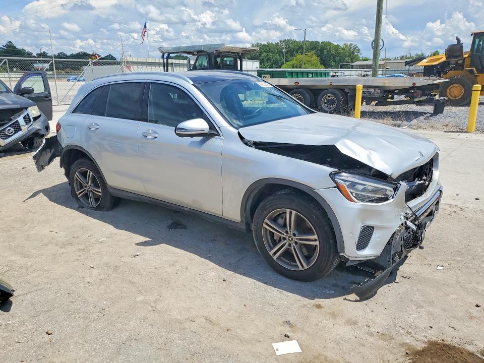 60433406 :رقم المزاد ، W1N0G8DB1LF791381 vin ، 2020 Mercedes-benz Glc مزاد بيع