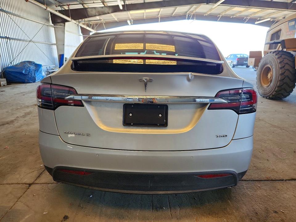Продаж на аукціоні авто 2018 Tesla Model X, vin: 5YJXCDE27JF126933, номер лоту: 62542576