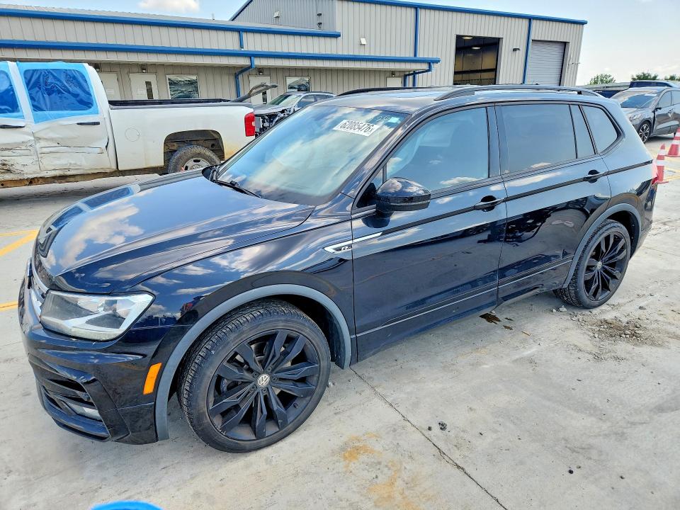 Продажа на аукционе авто 2020 Volkswagen Tiguan, vin: 3VV3B7AX5LM116809, номер лота: 62085476