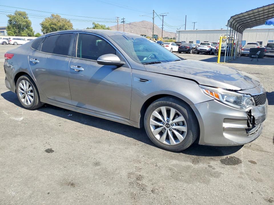 2017 Kia Optima მანქანა იყიდება აუქციონზე, vin: 5XXGT4L31HG169764, აუქციონის ნომერი: 59884946