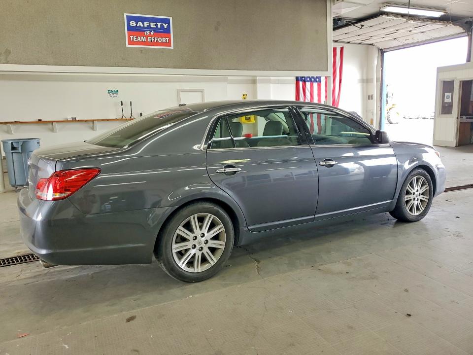 61197446 :رقم المزاد ، 4T1BK36B39U351306 vin ، 2009 Toyota Avalon مزاد بيع