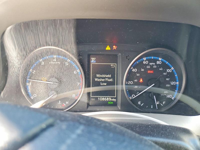 62007806 :رقم المزاد ، 2T3RFREV4JW745944 vin ، 2018 Toyota Rav4 مزاد بيع