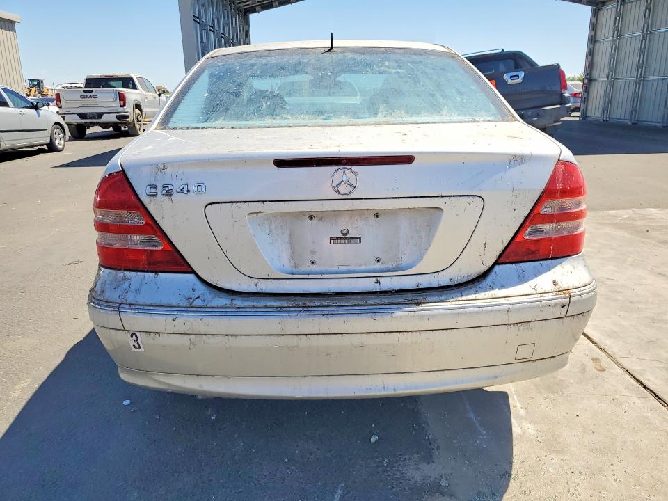 Продажа на аукционе авто 2001 Mercedes-benz C, vin: WDBRF61J11F037653, номер лота: 61235926