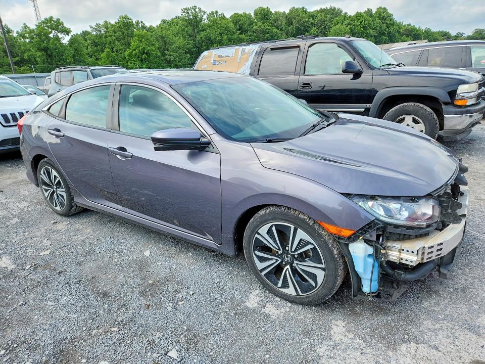2017 Honda Civic მანქანა იყიდება აუქციონზე, vin: 19XFC1F37HE210235, აუქციონის ნომერი: 60452226