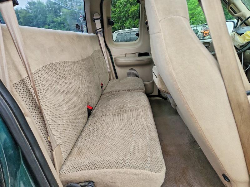 59091676 :رقم المزاد ، 1FTRX17L0YKA32343 vin ، 2000 Ford F150 مزاد بيع