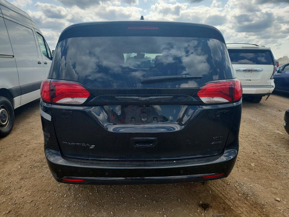 61140806 :رقم المزاد ، 2C4RC3BGXLR288954 vin ، 2020 Chrysler Pacifica مزاد بيع
