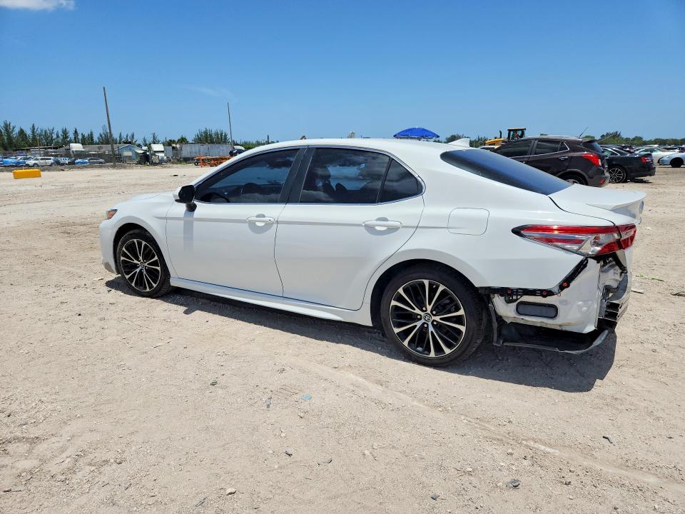 60850196 :رقم المزاد ، 4T1B11HK9KU175937 vin ، 2019 Toyota Camry مزاد بيع