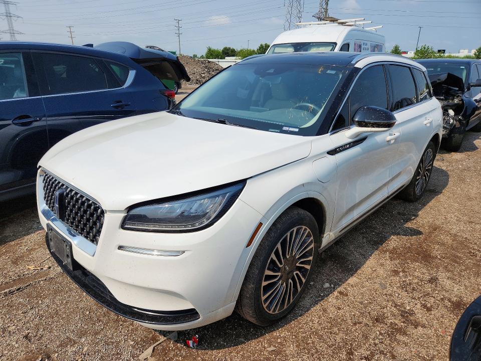 62594446 :رقم المزاد ، 5LMTJ5DZ8MUL24692 vin ، 2021 Lincoln Corsair مزاد بيع